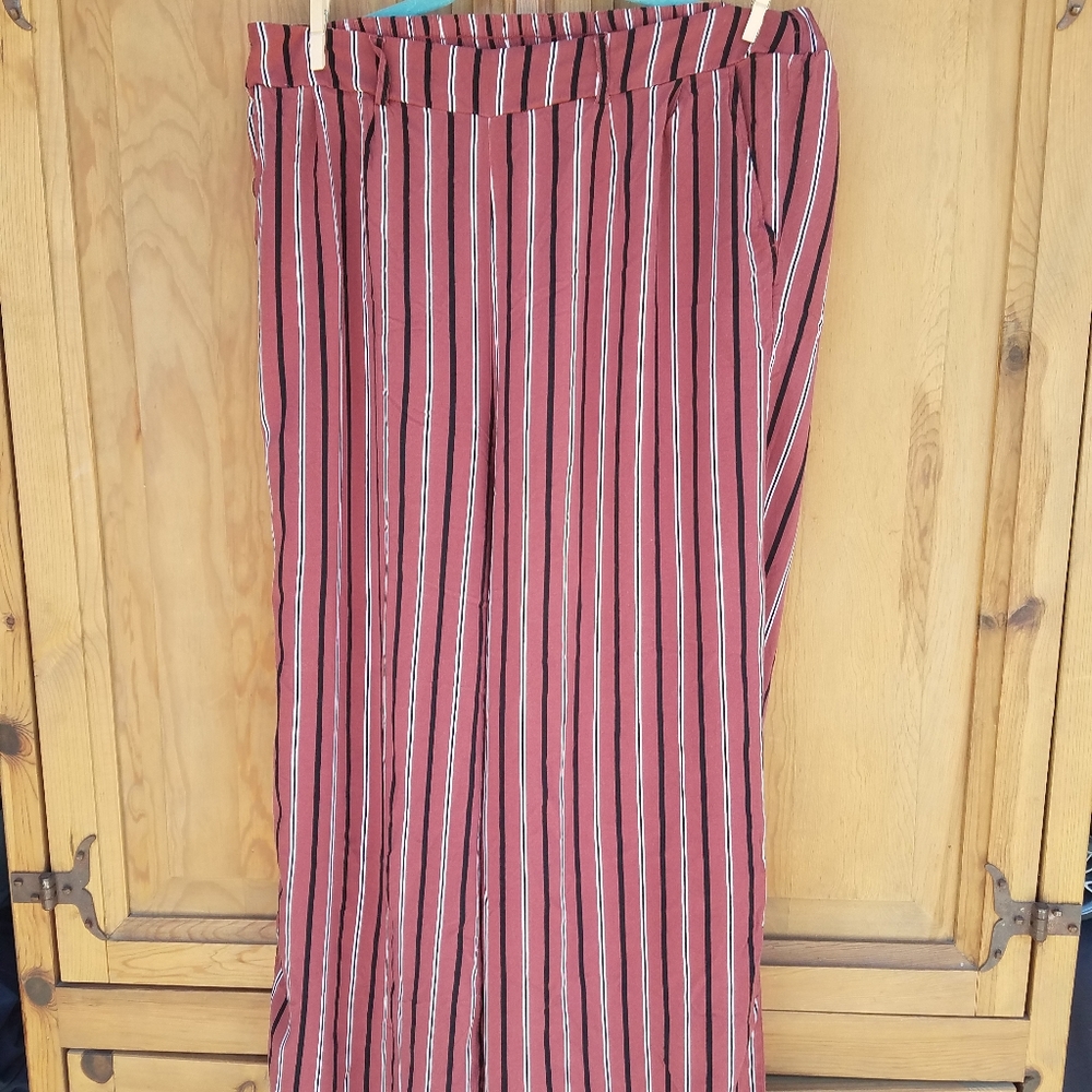 Torrid pants with pockets